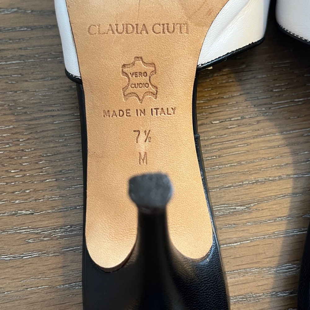 Claudia Ciuti Black and White Leather Women's Mules Size 7.5 - Picture 7 of 9